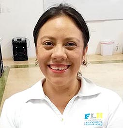 Valeria Pérez - Líder de Apicultura - legorretahernandez.com